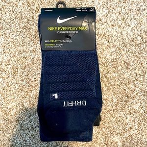 Nike Everyday Max Cushioned Crew Socks